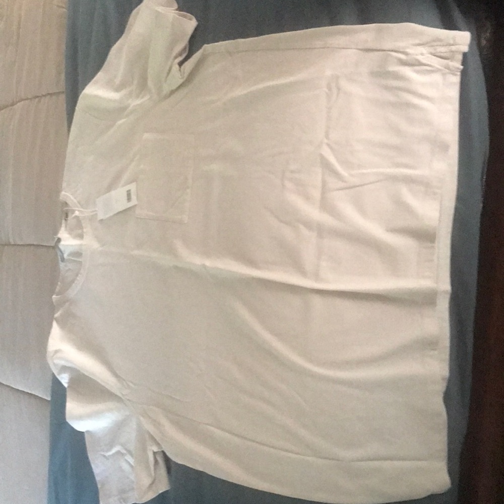 Brand new men’s Vince pocket t-shirt